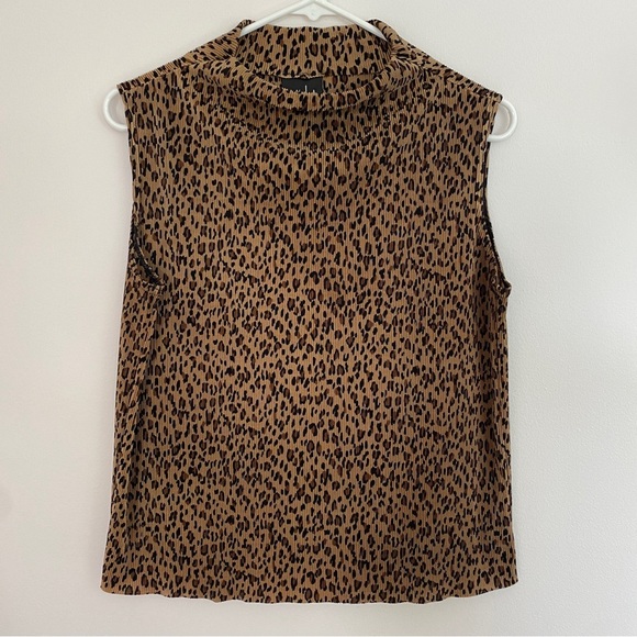 Y2K JKLA California Tan Leopard Crinkle Cowl Neck Tank - Picture 2 of 5